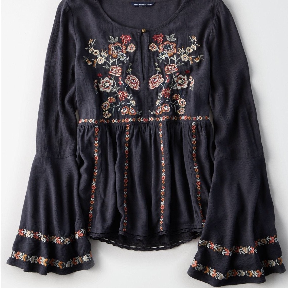 🌈FINAL PRICE American Eagle Bell Sleeve Blouse